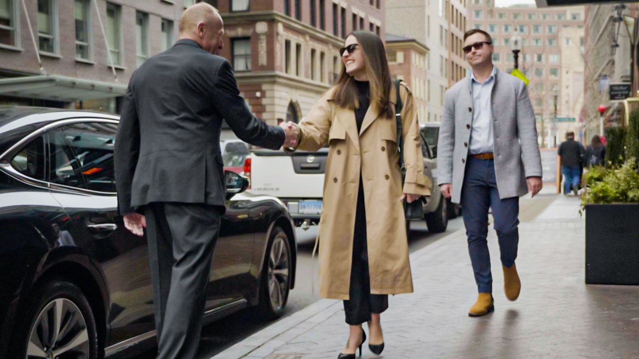 Luxury ground transfer for Boston helicopter tour guests in downtown Boston
